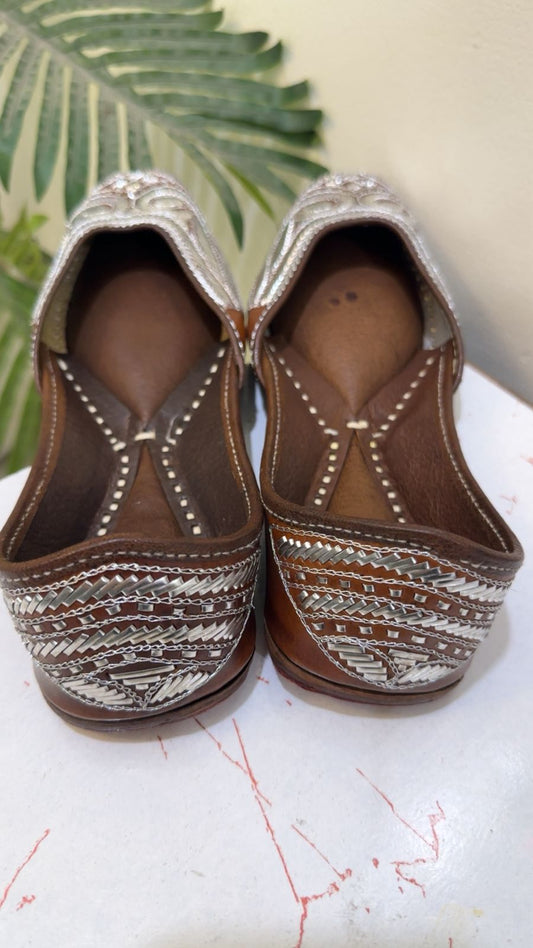 Sliver Mukish Jutti