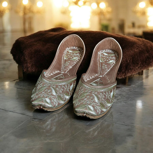 Satin Dreams Jutti