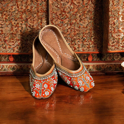 Pearl Orange Jutti