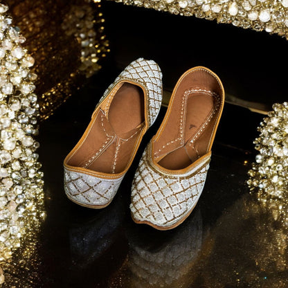 White Pearl Juttis